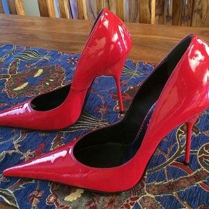RoSa Red Patent Leather Pump 8 ½ U.S Size 39 EU